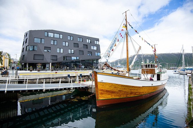 1 Hour Photo & History Cruise - What the hour feels like on board