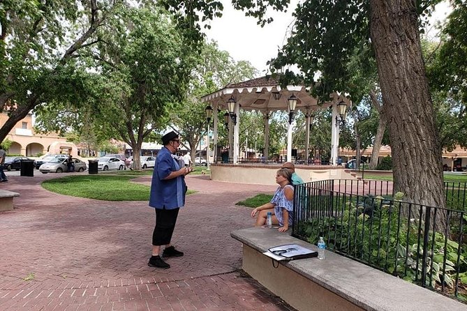 12pm - Public High Noon History, Legends & Lore Tour - Guided Old Town Stroll - Why a noon walk works well in Old Town
