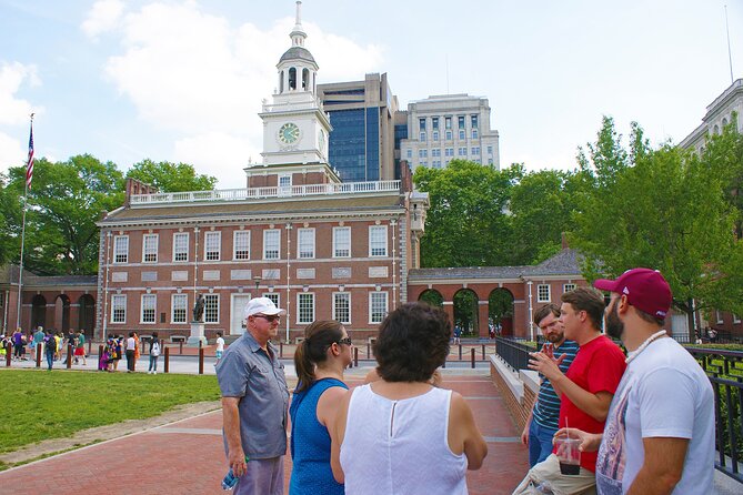 2.5 Hour Philadelphia History Tour with Washington War Tent Show - Independence Hall and the buildings around it