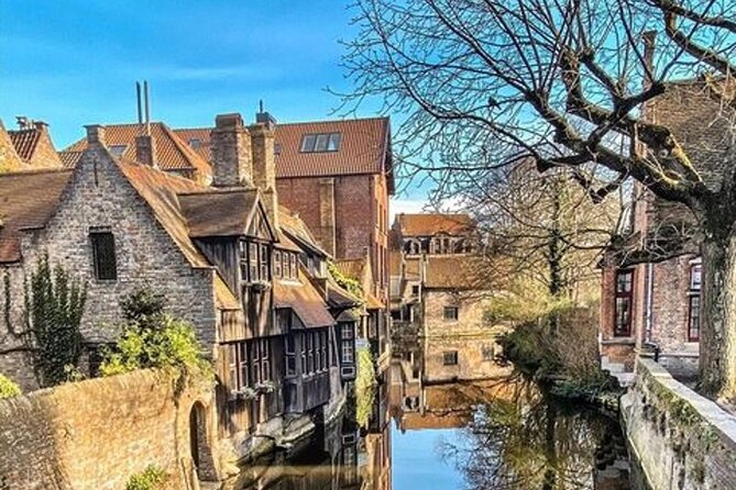2-Hour Medieval Walk and Chocolate Tasting in Bruges - Minnewater, the Lake of Love