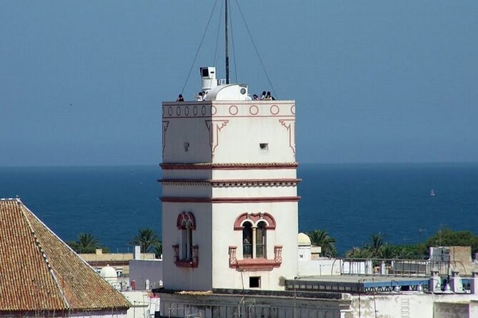 2 Hours Tour around Cádiz: History, anecdotes and curiosities - Finish with the Cádiz Cortes at Plaza de España
