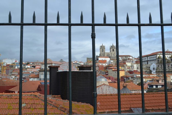 3-Hour Porto Jewish Heritage Walking Tour with Local Guide - How difficult is the three-hour walk?