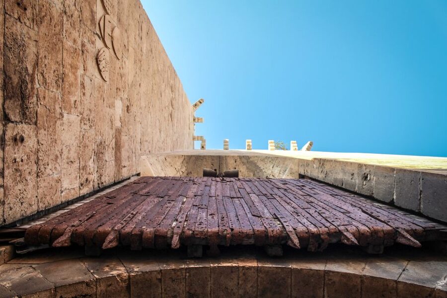 3 Hours Guided Tour of the Historical Cagliari - Marina brings you back toward Via Roma