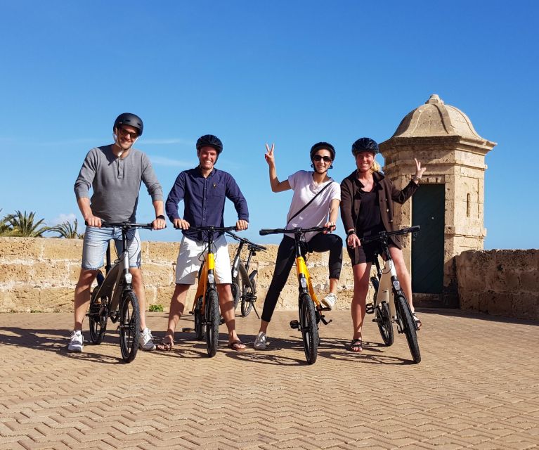 3 Hours Historic E-Bike Tour in Palma de Mallorca - Starting near Porto Pi