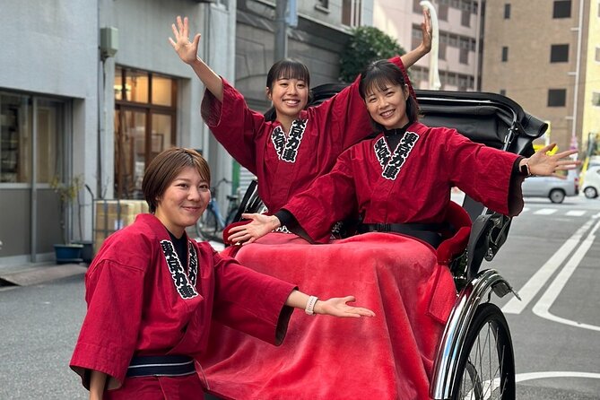 [30 minutes] Rickshaw tour around Asakusa [History, sightseeing, Tokyo Skytree] - The first minutes on the street