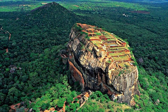 6-Day Sri Lanka Heritage Private Tour - Day 1: Colombo to Sigiriya