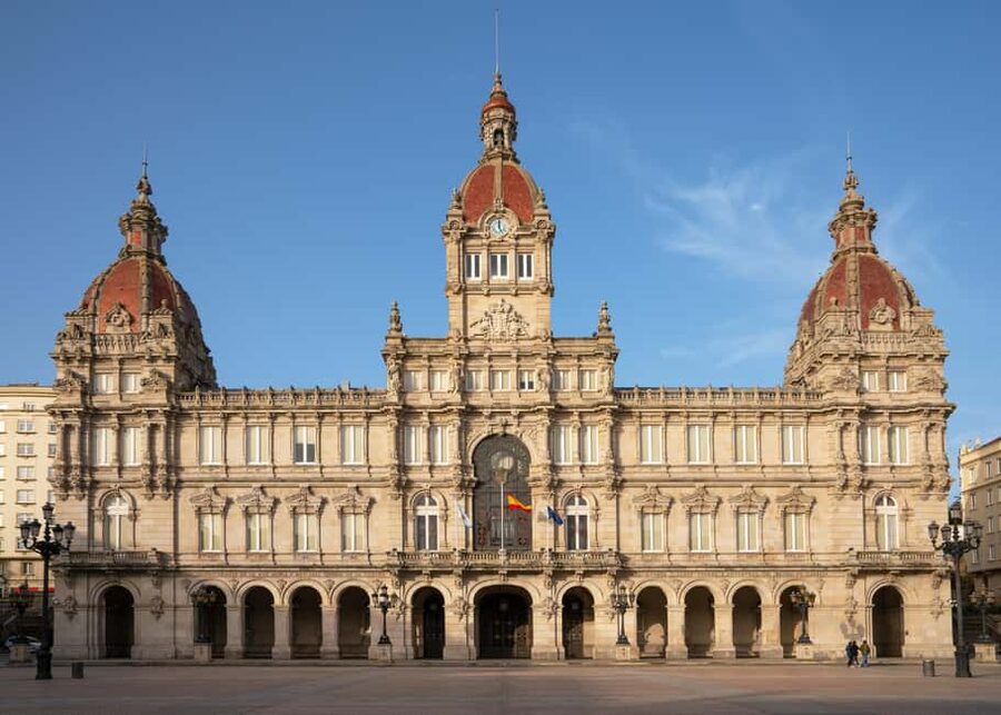 A Coruña: Historic Walking Tour Old Town and Highlights - Key points to know before booking
