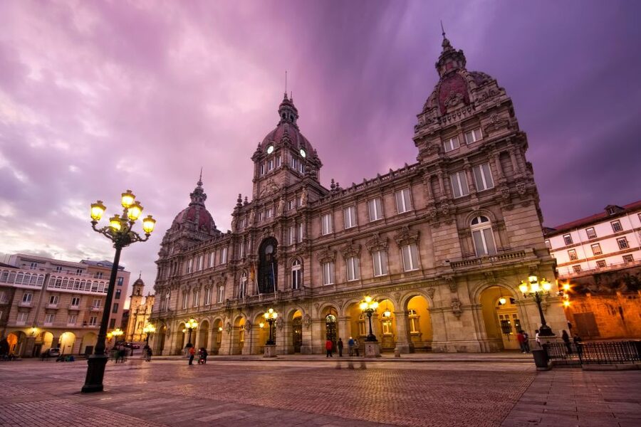 A Coruña: Historic Walking Tour Old Town and Highlights - Why this walk makes sense in A Coruña