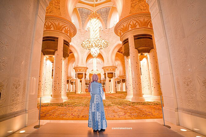 Abu Dhabi Sightseeing Tour: Sheikh Zayed Mosque, Heritage Village & Dates Market - Dates Market: a short, useful shopping stop
