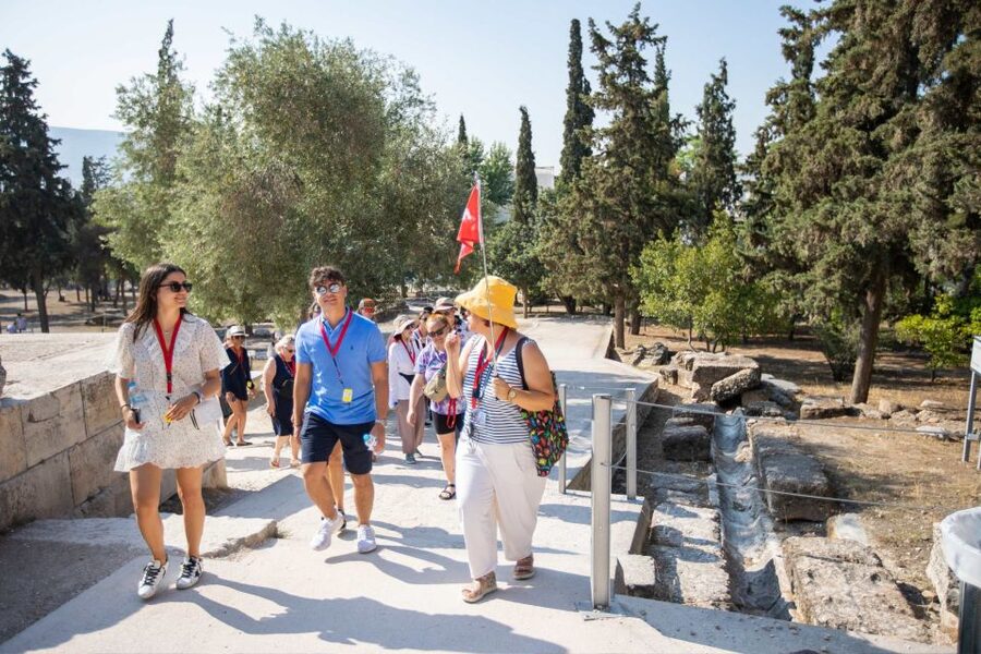 Acropolis, Parthenon & Athens Old City Heritage Walking Tour - The guides make the difference
