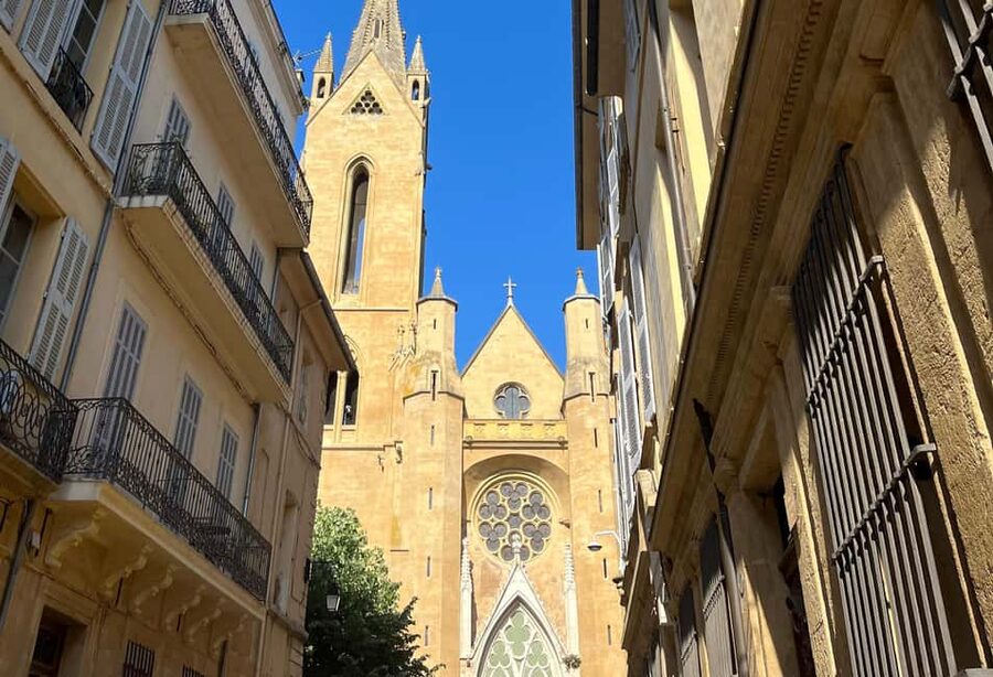 Aix-en-Provence: Between History and City Charm - Hotel de Ville and the route toward Saint Sauveur