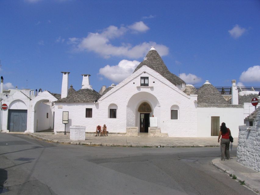 Alberobello: History Walking Tour - Why a guided walk helps in Alberobello