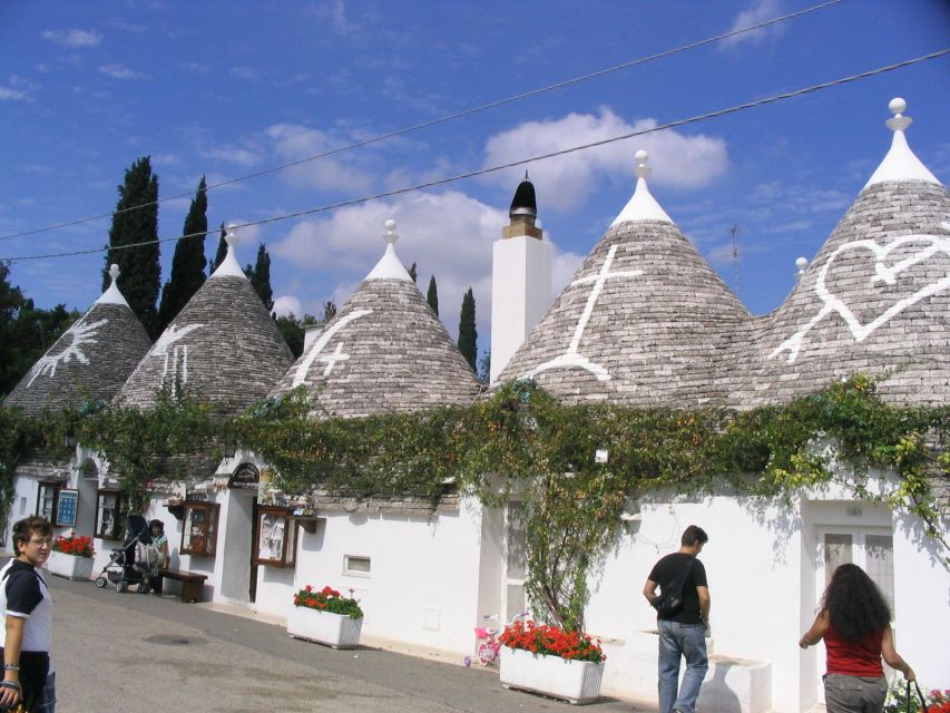 Alberobello: History Walking Tour - Starting at the Belvedere terrace