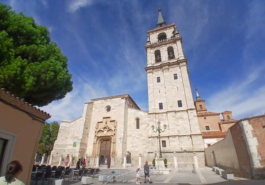 Alcalá World Heritage Tour - Calle Mayor and the city’s everyday character