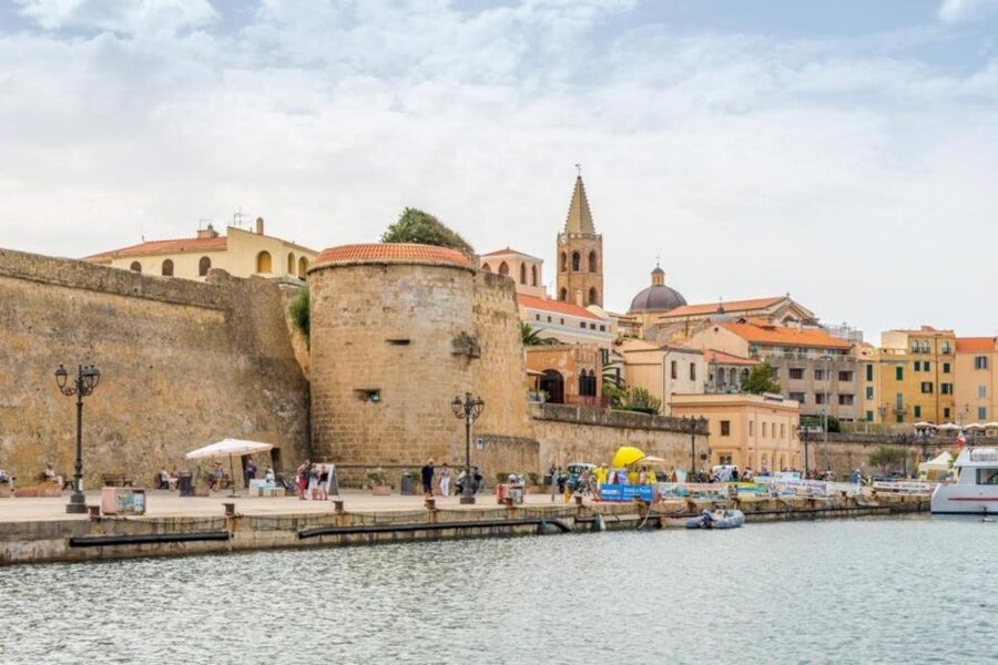 Alghero: Historic Center Walking Tour with A Local Guide - What Antonio brings to the walk