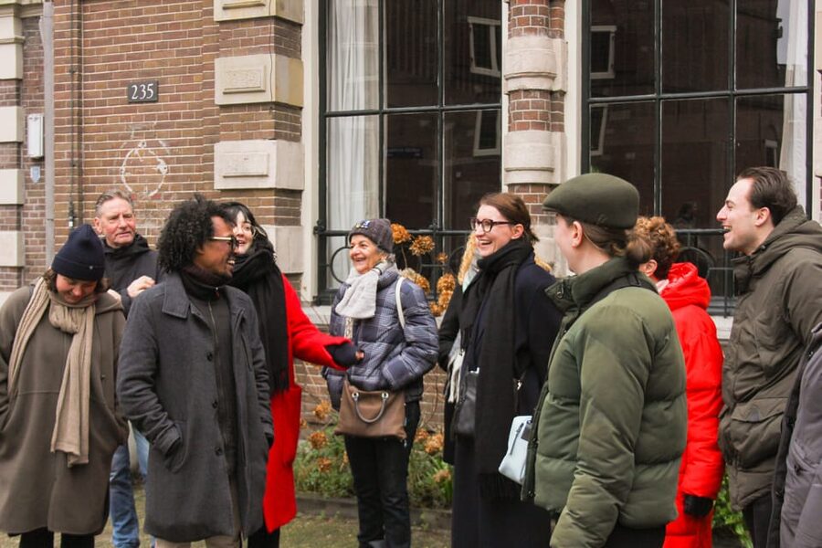 Amsterdam: 2-hour History & Culture tour with a Local - What Manouk adds to the experience