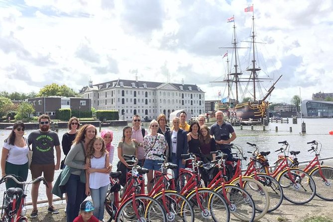 Amsterdam 3 hrs Bike Tour – live guide En/Fr/De/Nl/Sp - Why Amsterdam is best understood by bike