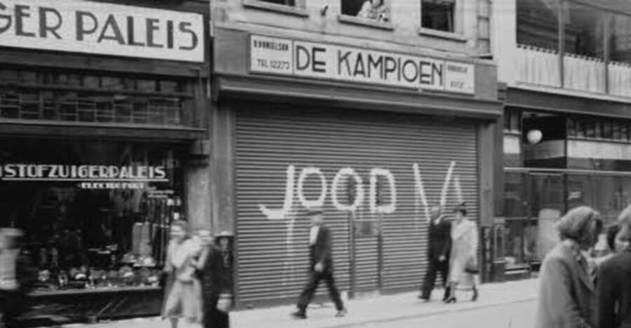 Amsterdam: Anna Frank and World War II History Walking Tour - Starting at the H’ART museum on the Amstel
