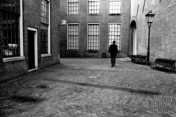 Amsterdam: Haunted History and Ghost Walking Tour - Amsterdam’s dark past begins at Dam Square