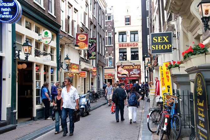 Amsterdam Highlights and History Walking Tour (MUST DO) - Starting at Damrak and finding your bearings