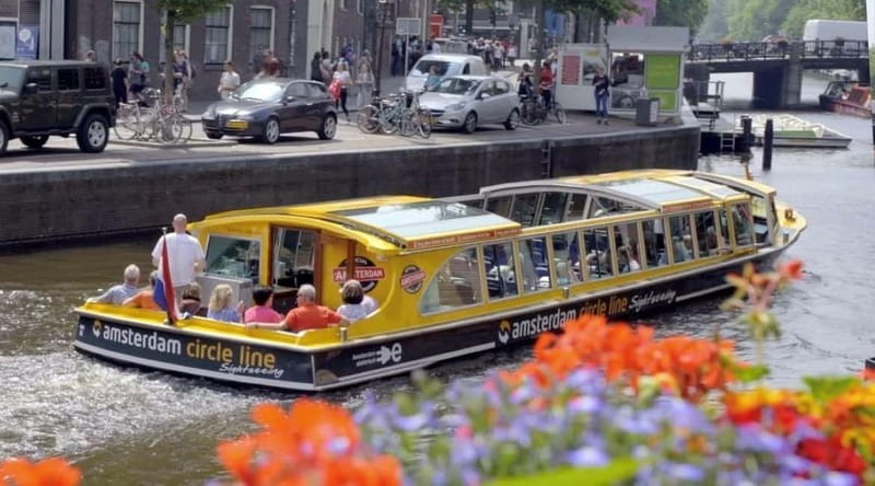 Amsterdam: Historic City Centre Canal Cruise - The Nine Streets and Herengracht