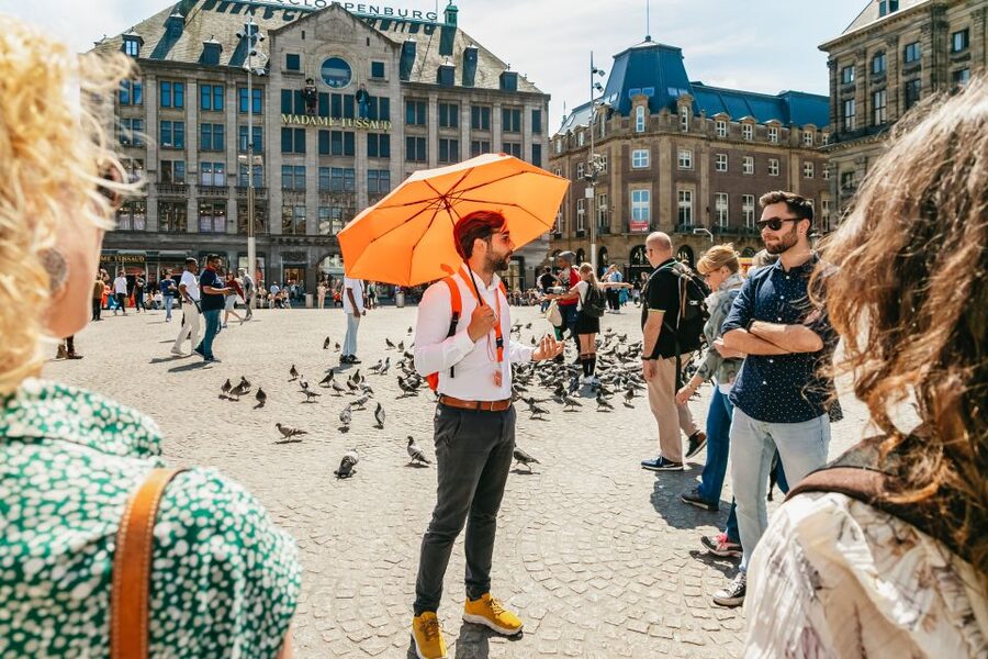 Amsterdam: Historical Highlights Walking Tour with Tasting - The Dutch tasting: useful extra or unclear promise?