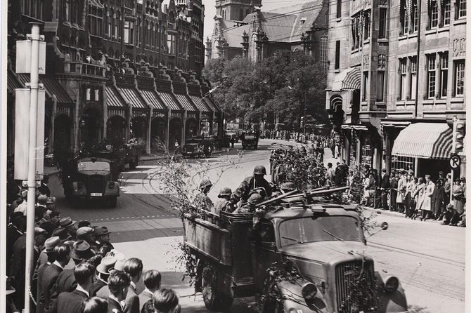 Amsterdam in World War II Tour - Starting at Anne Frank House without entering