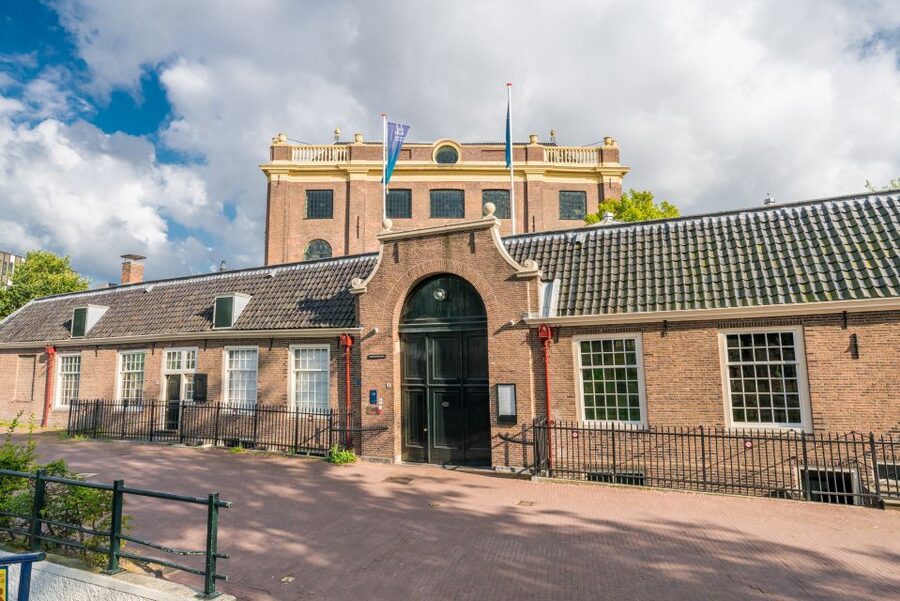 Amsterdam: Life of Anne Frank and World War II Walking Tour - Why this two-hour walk matters