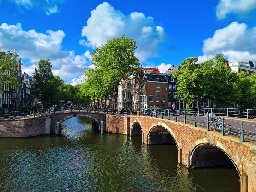 Amsterdam: Private Pedicab Historical Sightseeing Tour - Key points to know