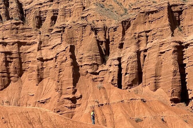 Ancient Burana and Konorchek Canyons - Burana Tower and the old Silk Road setting