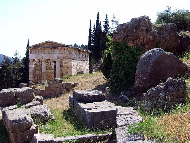 Ancient Delphi Full-Day Tour from Athens - Walking the Temple of Apollo and ancient Delphi