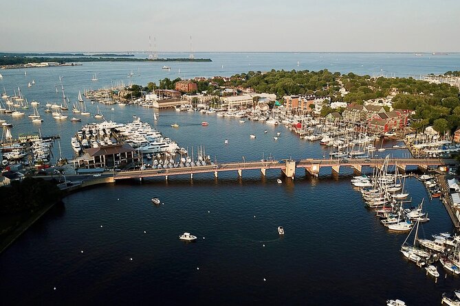 Annapolis Historic Walking Tour at Harbor and Naval Academy - Why Annapolis works so well on foot