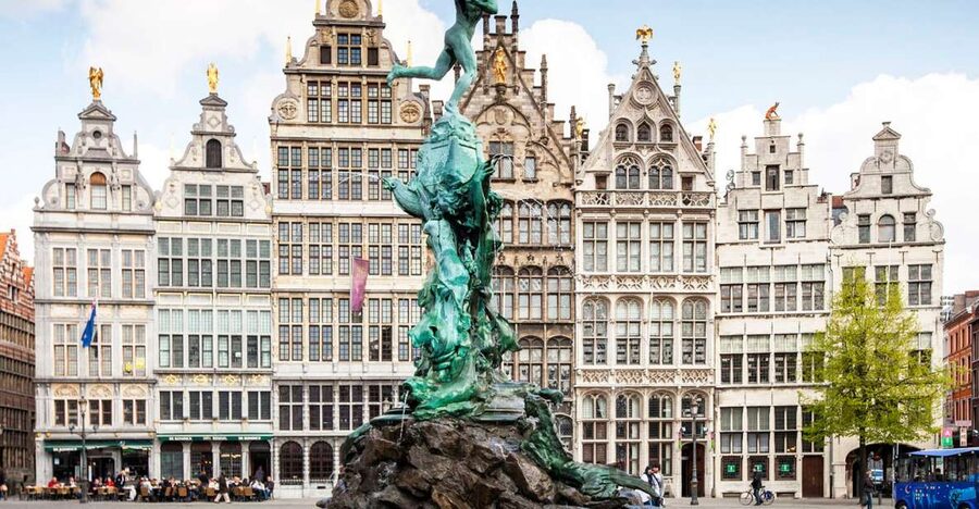 Antwerp: Private Historical Highlights Walking Tour - Grote Markt: Antwerp’s story starts among guild houses
