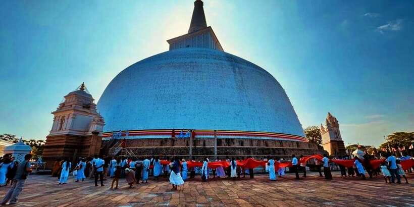 Anuradhapura Private Ancient City Day Tour - Thuparama Seya and the final stop