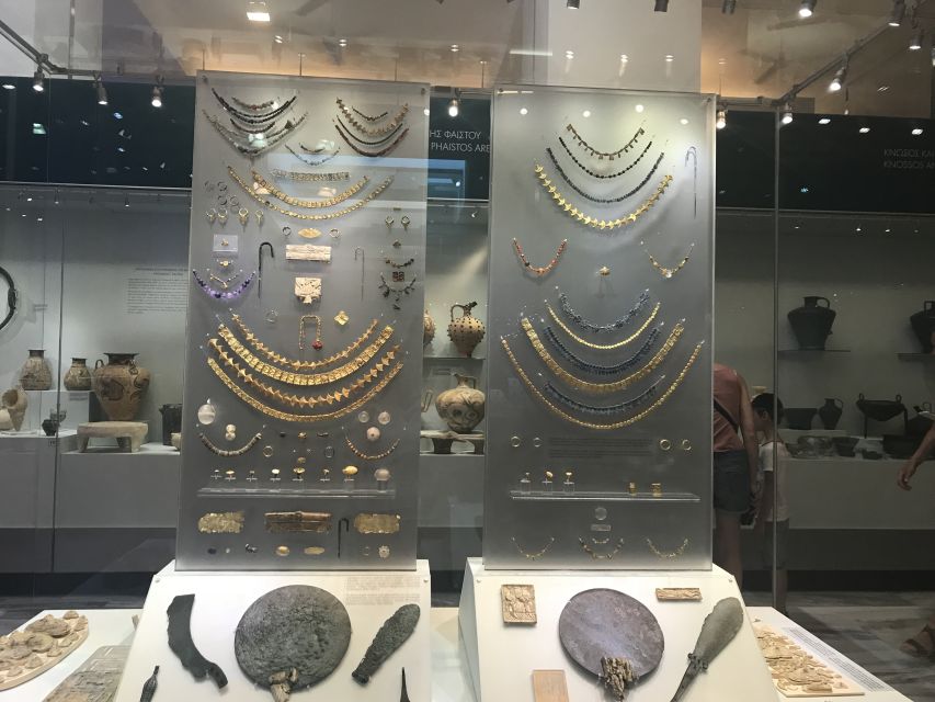 Archaeological Museum of Heraklion: Guided Walking Tour - Neolithic Crete and the beginning of the story