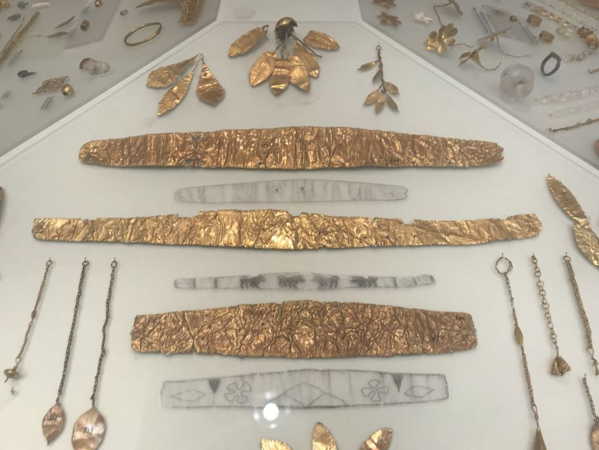 Archaeological Museum of Heraklion: Guided Walking Tour - The famous Minoan collection