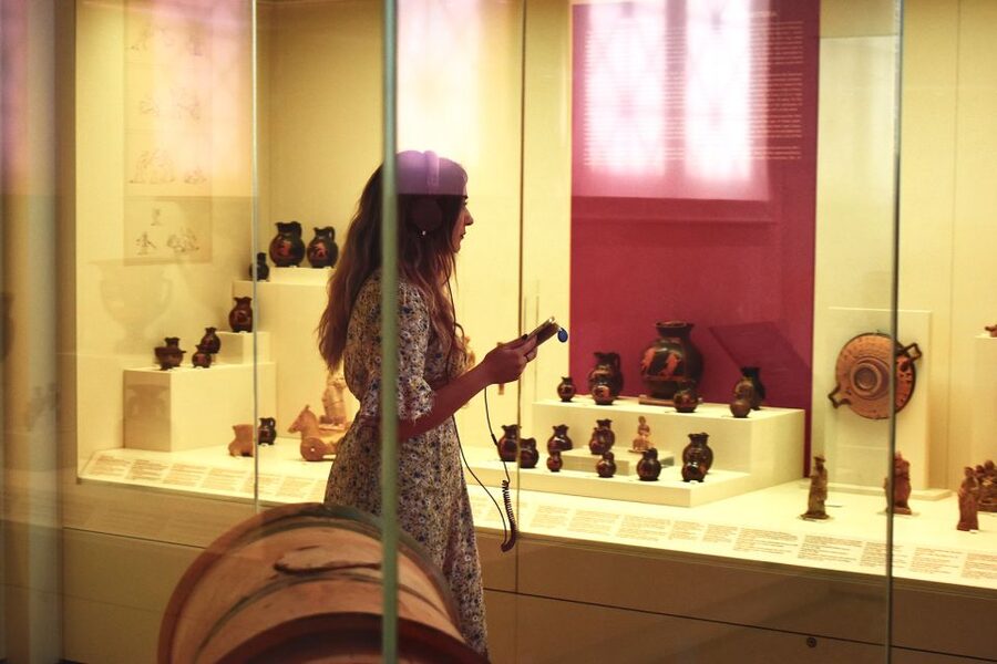 Athens: National Archaeological Museum Ticket & Audio Guide - Greek and Roman art in one long story