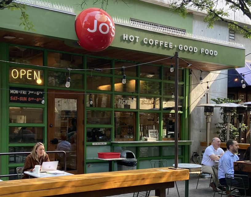 Austin: Morning History Walking Tour of Downtown Austin - Sixth Street, music venues, and Voodoo Donuts