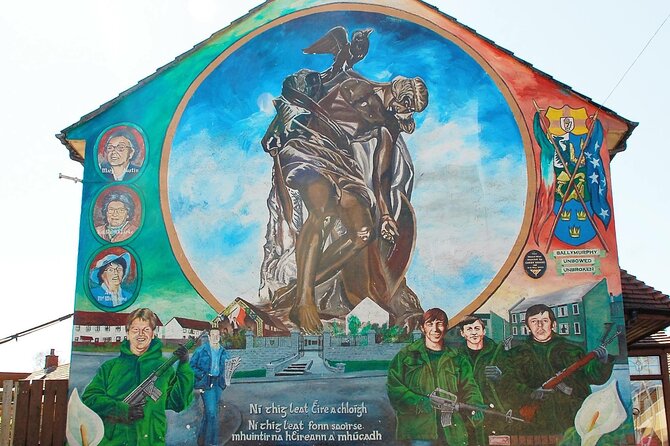 Award Winning Private 2 Hour Belfast Political Black Taxi Tour - Divis Street’s international mural wall