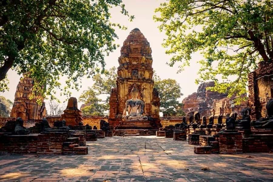 Ayutthaya Private Guided Day Tour, 4 Ancient Temples - The guide can make or break the day