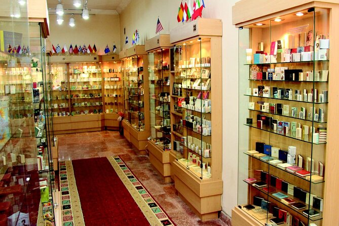 Baku City Tour with Heritage Tours / All Entrance Fees Inc - Carpets and the story behind them