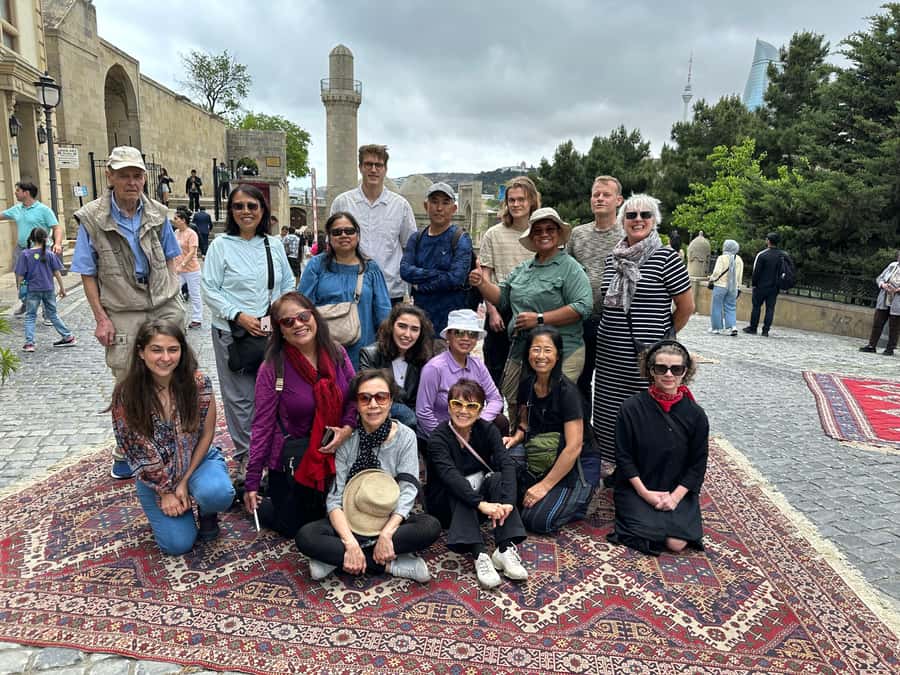Baku: Historic and Modern Baku Tour ( Day & NIght Tour) - Start at Gosha Gala Gapisi in the Old City