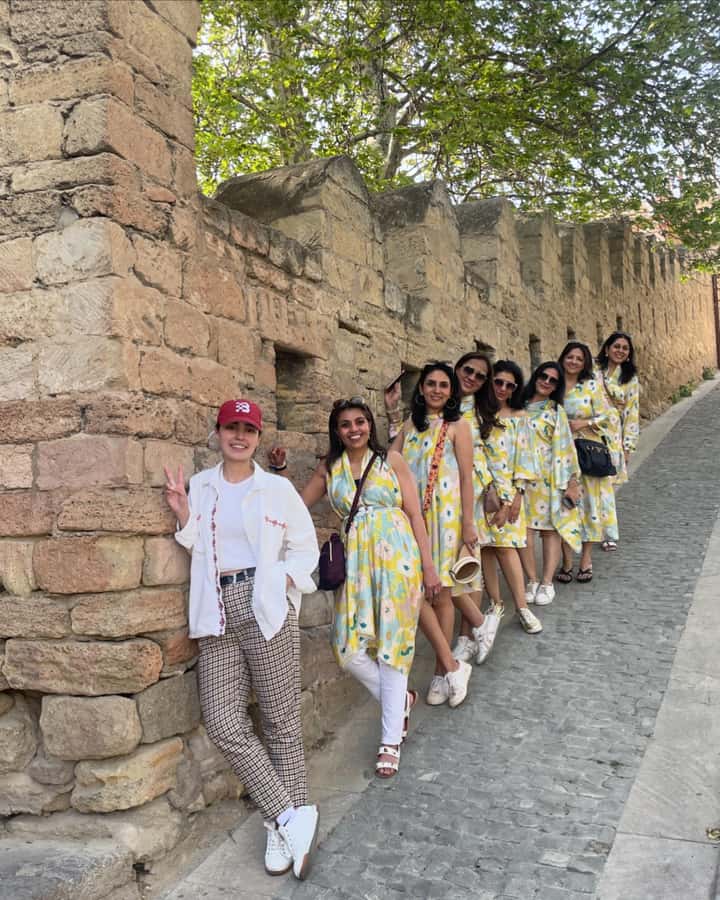 Baku: Historic and Modern Baku Tour ( Day & NIght Tour) - Upland Park and the funicular ride