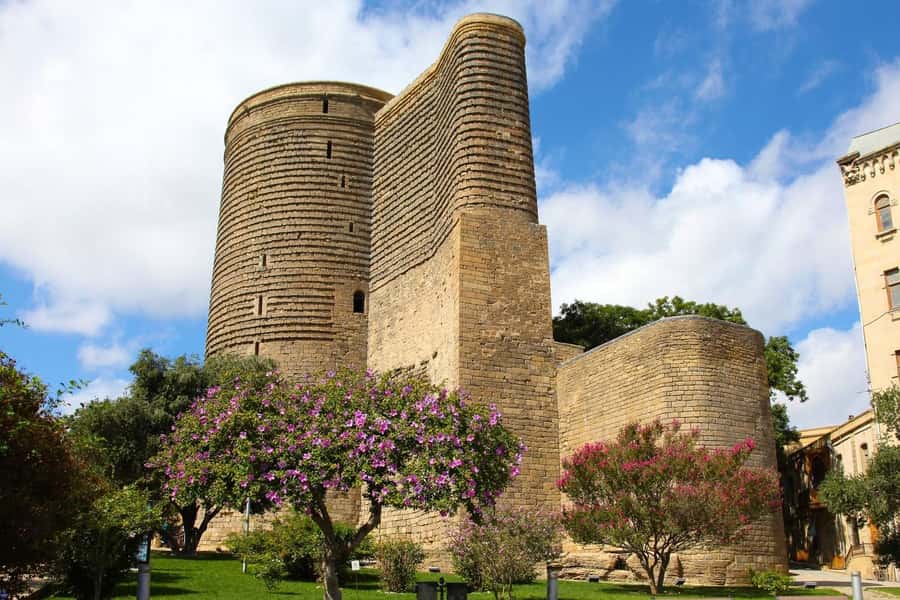 Baku Historical and modern tour in 2-3 hours+FREE Night tour - The Maiden Tower and its unanswered purpose