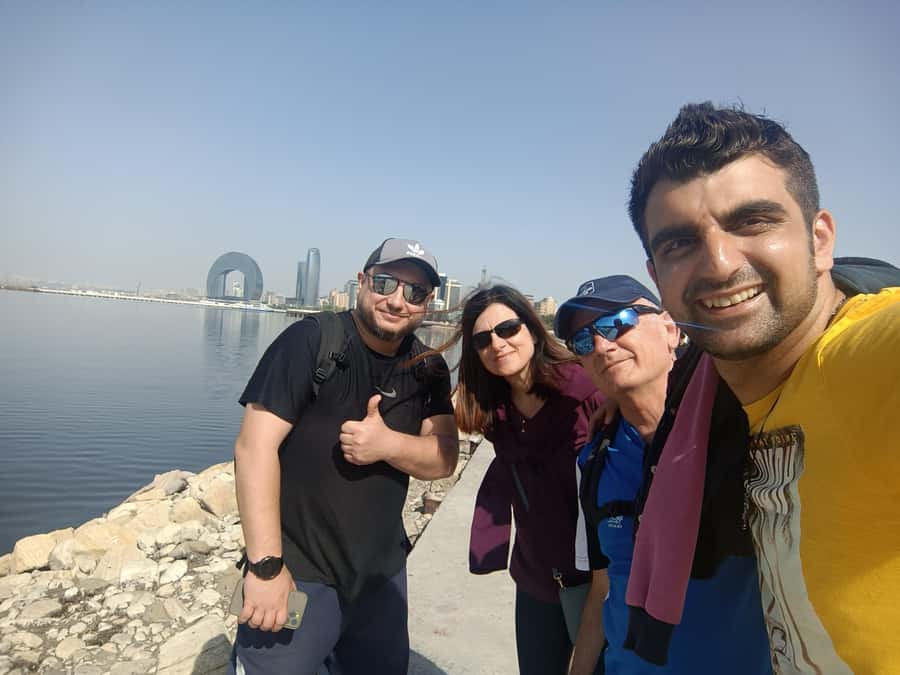 Baku: Stunning Walking Tour of Historical and Modern City - Why this Baku walk works so well as an introduction