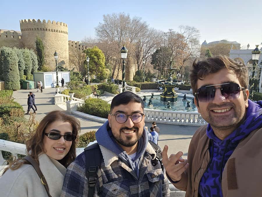 Baku: Stunning Walking Tour of Historical and Modern City - Miniature books add an unusual fifteen-minute stop