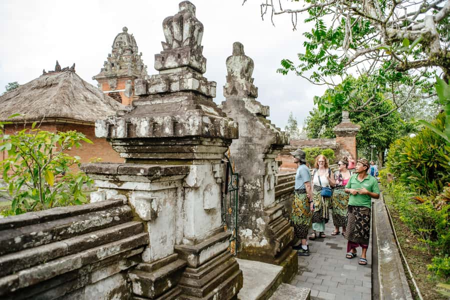 Bali: Tanah Lot UNESCO World Heritage Sites Full-Day Tour - Pickup areas, clothing, and what to pack