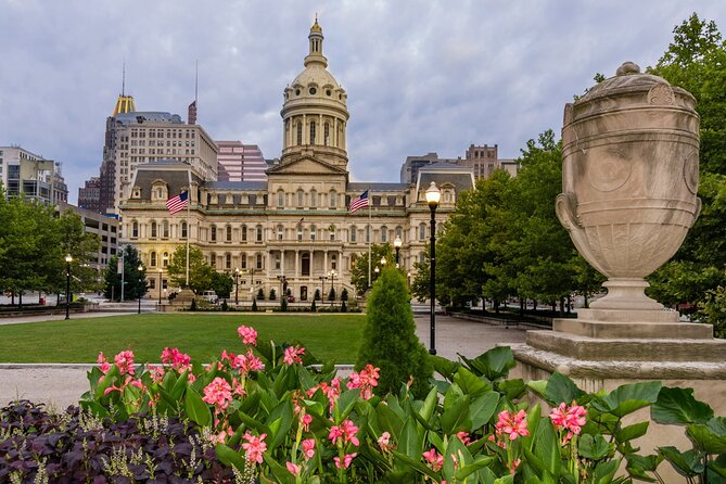 Baltimore Walking & Driving Self-Guided Audio Tour - City Hall, Mount Vernon, and Poe
