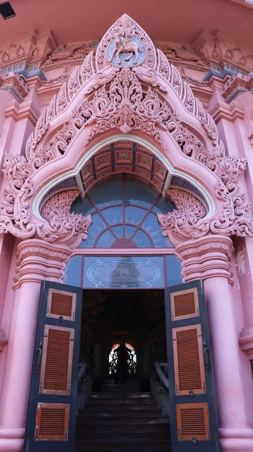 Bangkok: Ancient City Muang Boran and Erawan Museum Tour - The sights to look for inside Ancient City