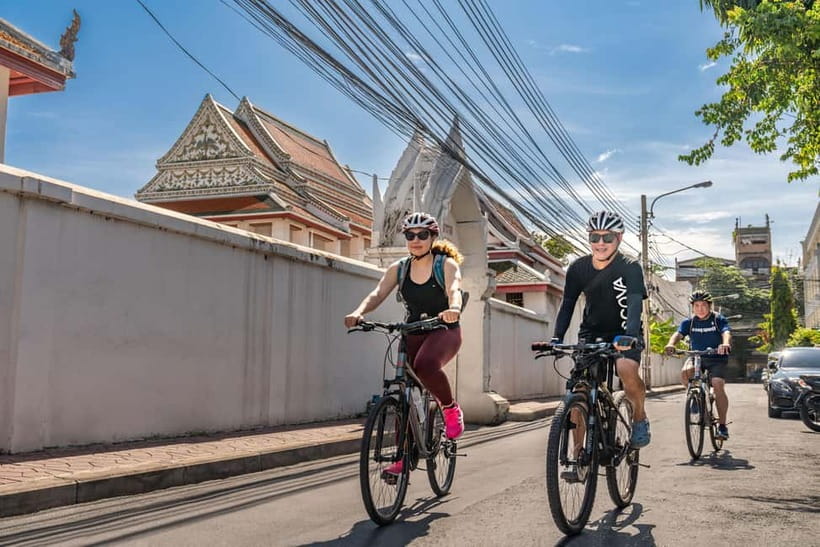 Bangkok: Backstreets and Historic Temples Bike Tour - Baan Bu and the old Thonburi railway area